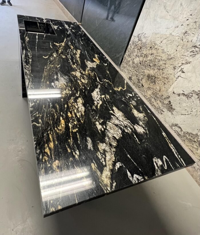 Graniet Titanium Keukenblad Gepolijst